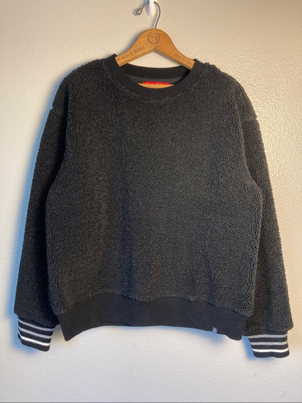 Krimson klover Bear Mountain Fleece teddy pullover sweatshirt stripe cuffs sz L